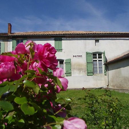 l'Ancien Patronage Hostal Caumont-sur-Garonne Exterior foto
