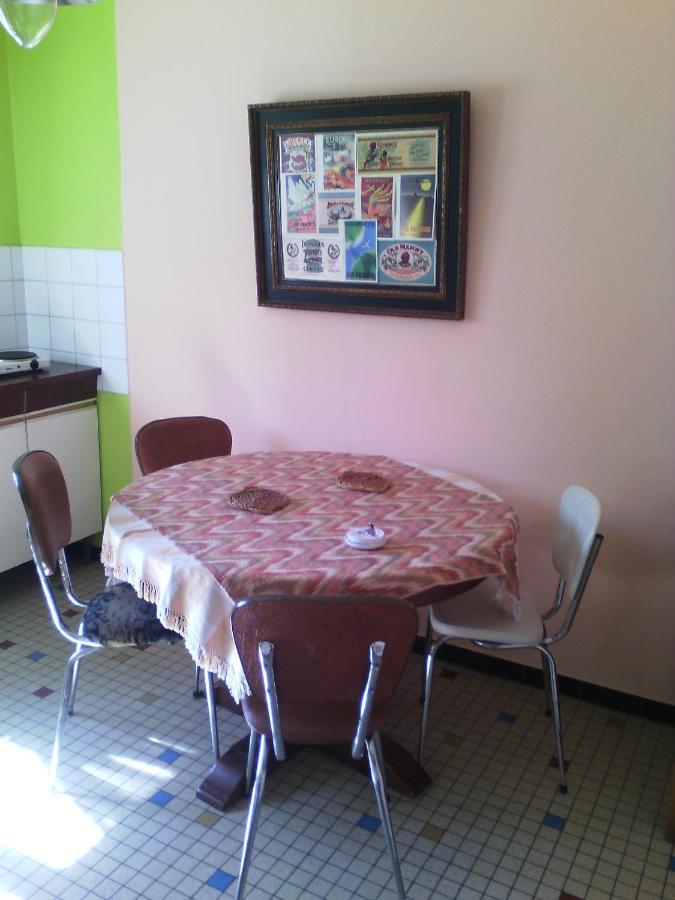l'Ancien Patronage Hostal Caumont-sur-Garonne Exterior foto