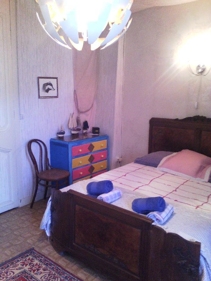 l'Ancien Patronage Hostal Caumont-sur-Garonne Exterior foto