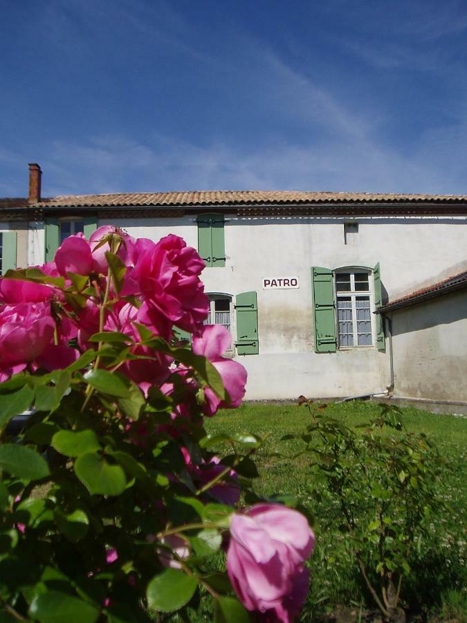 l'Ancien Patronage Hostal Caumont-sur-Garonne Exterior foto